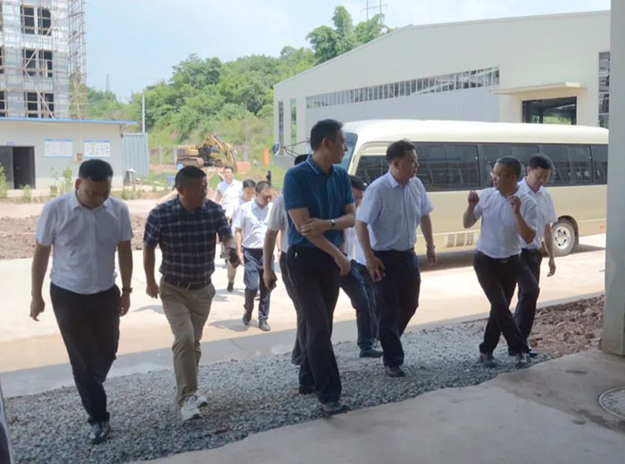 内江市市长李丹一行莅临米兰官方网页版实业基地调研