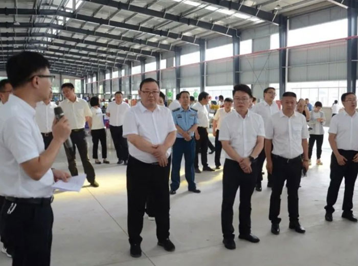 隆昌市副书记任伟一行莅临米兰官方网页版实业生产基地调研